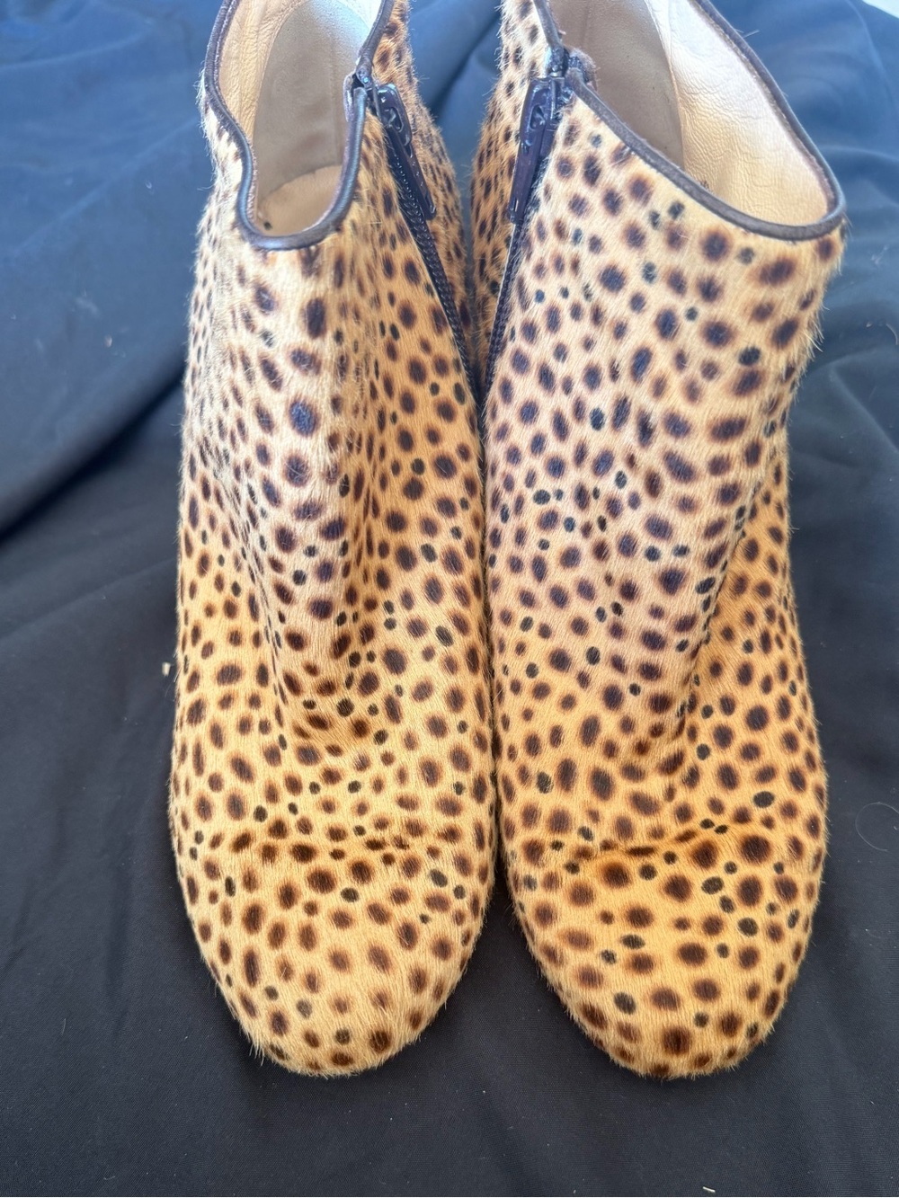 Christian Louboutin Leopard Animal Print Fur Ankle Bootie Red Sole EU 38.5 READ